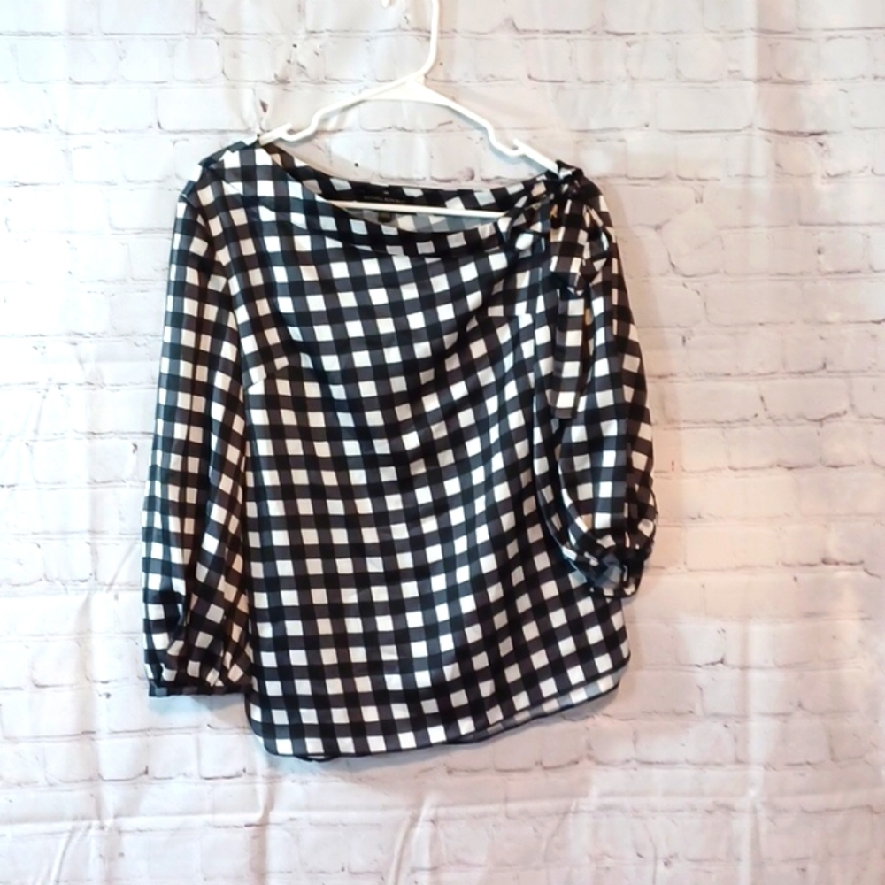 Womans Banana Republic Black Silky  Checkered Blouse NWT S
